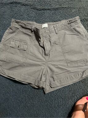 Time and Tru Gray Utility Cargo Shorts